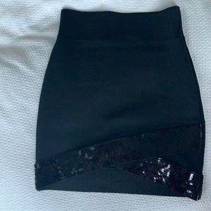 Black small BCBG skirt
